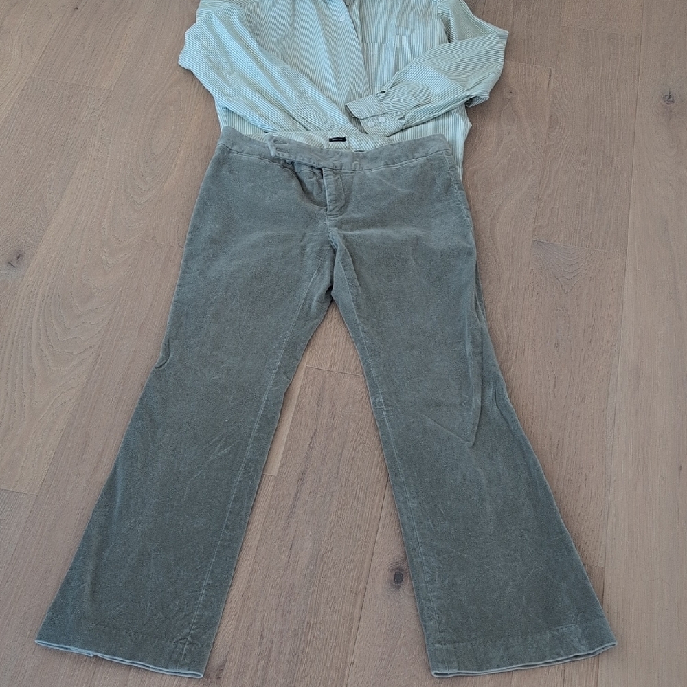 GAP Modern Fit Flare Pants in Sage With Esprit Shirt